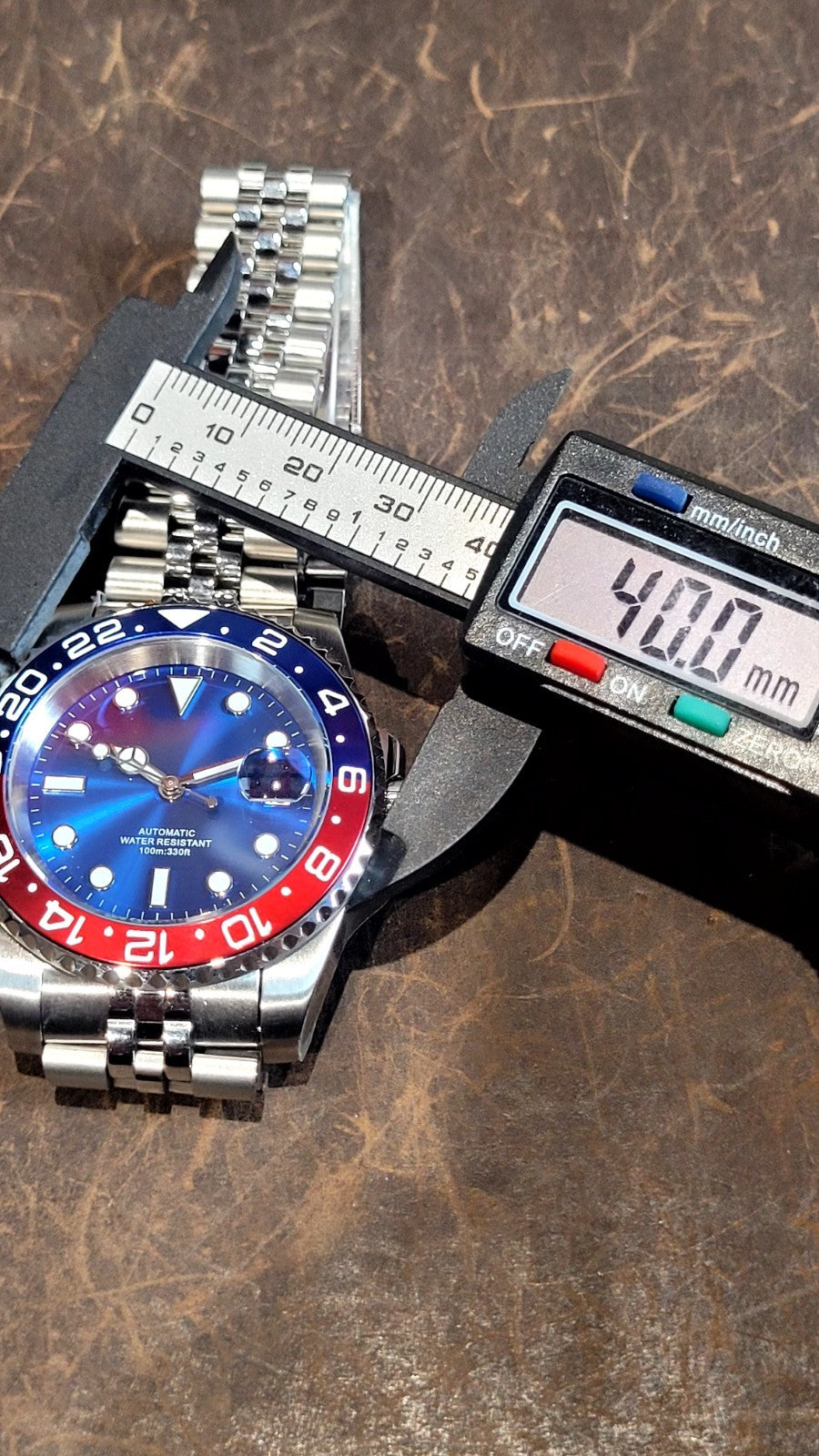 New Automatic Divers Watch Red Blue Bezel Sapphire Ceramic Date Steel UK Seller 19