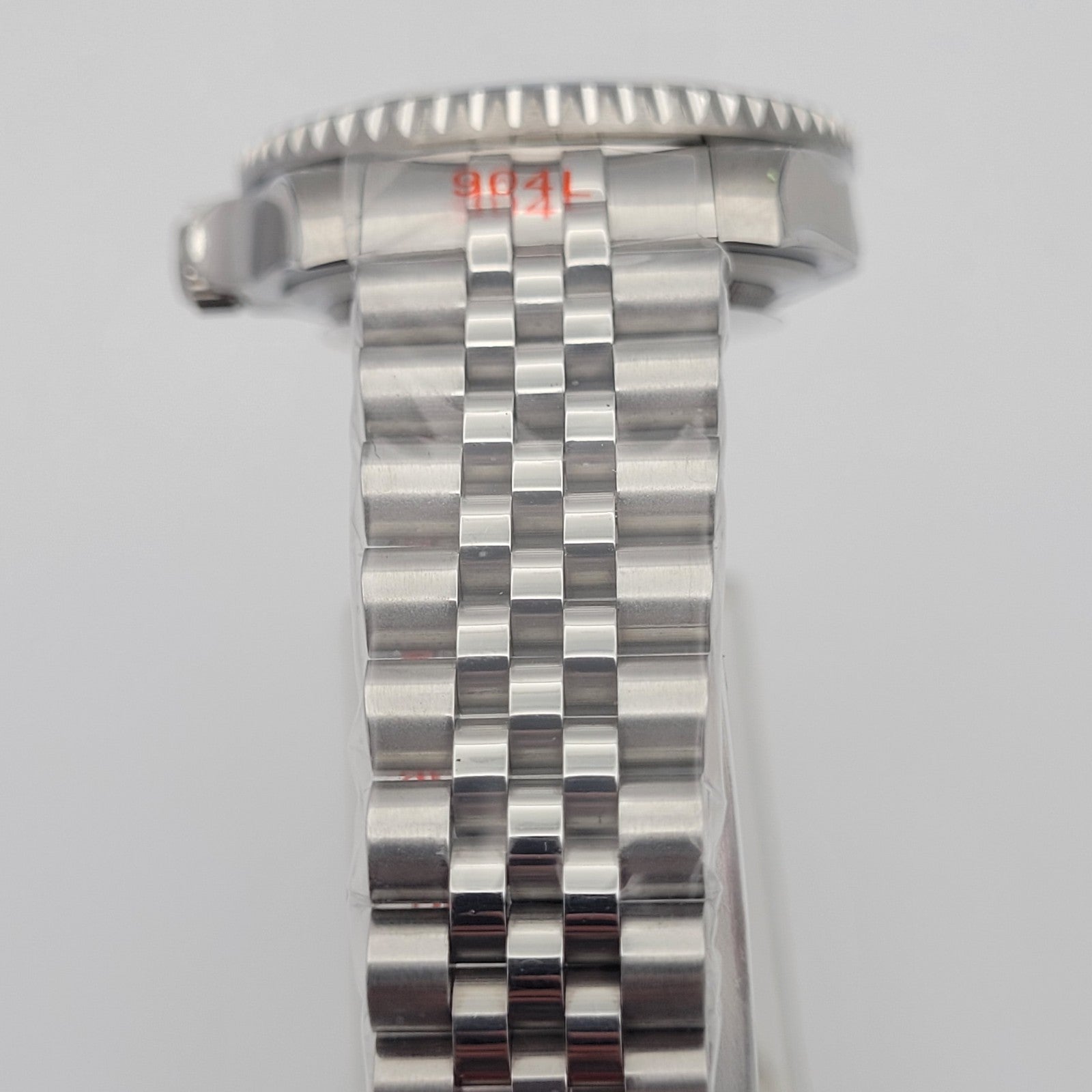 8029528