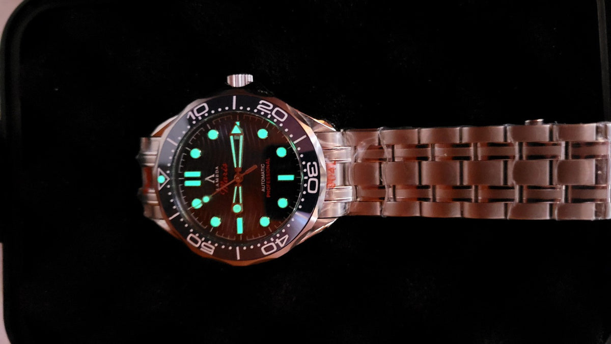 Lambda Maris Luxury Heritage Ocean Automatic Diver Sapphire Blue Dial Watch 100m18