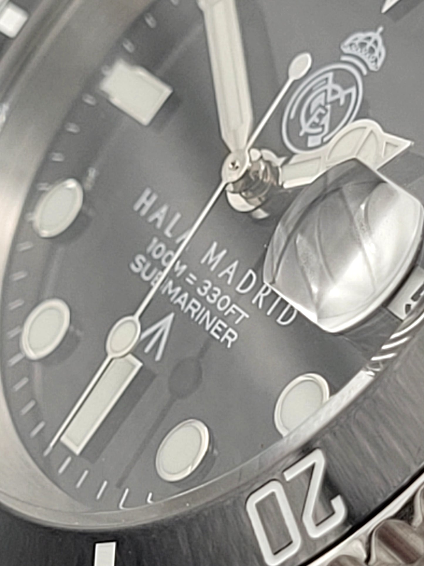 Real Madrid CF Club de Futbol Seiko TMI NH35 Automatic Movement Watch 100m Sapphire Glass Football