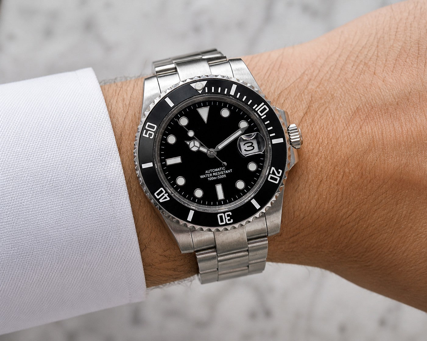 Automatic Mens Watch Black Dial Steel Bracelet Luminous Date 100m Diver1