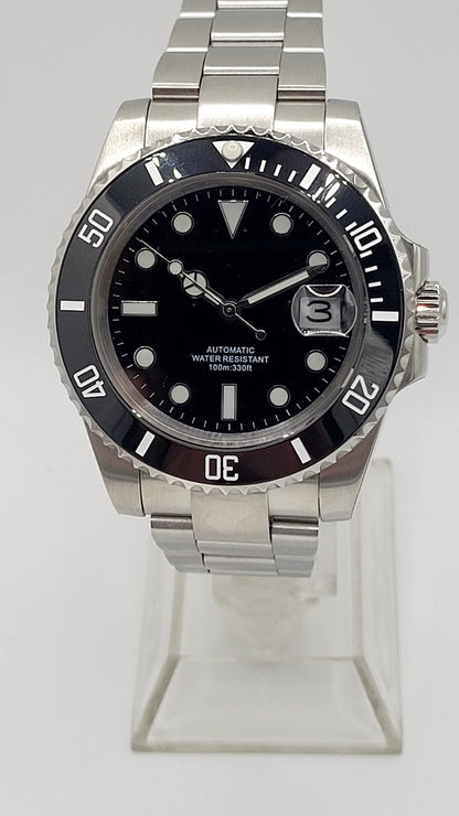Automatic Mens Watch Black Dial Steel Bracelet Luminous Date 100m Diver8