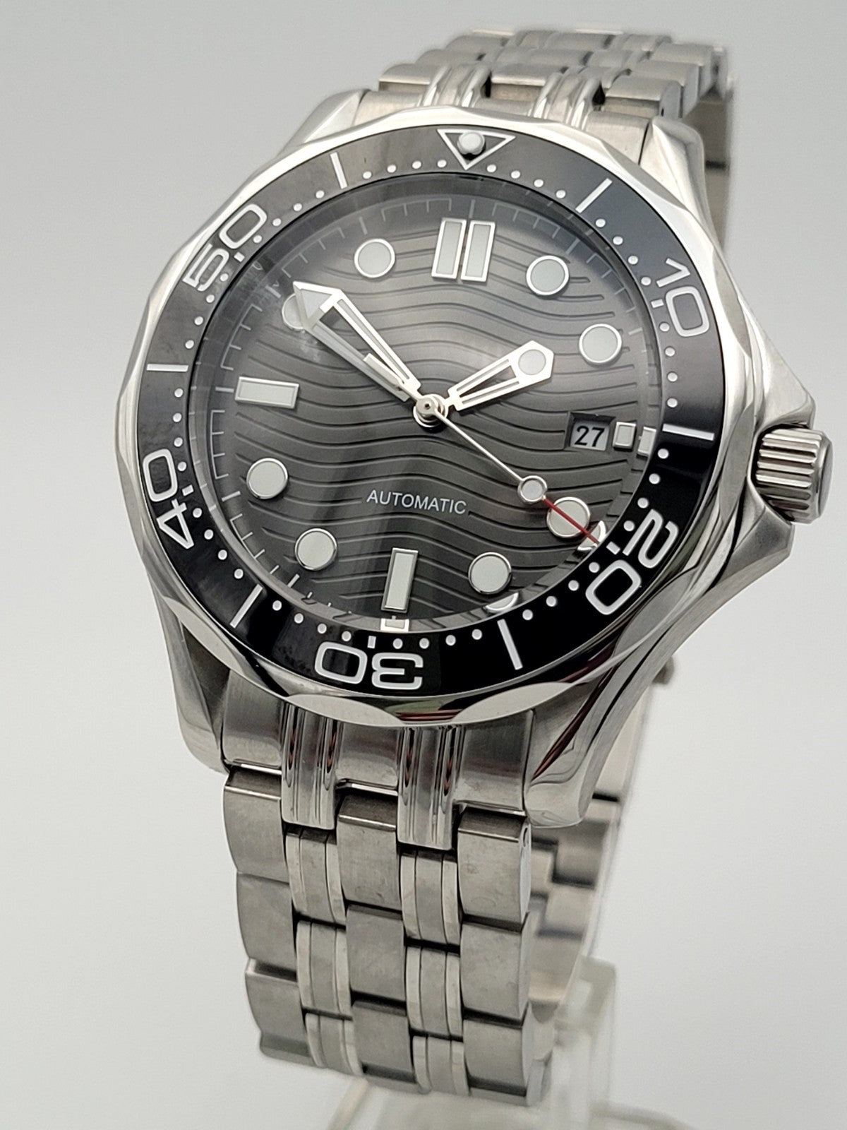 Black Automatic Dive Watch Wave Dial  Ceramic Bezel Sapphire Steel 100M UK6