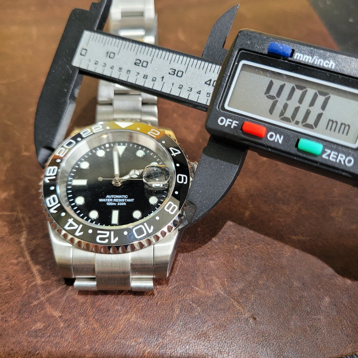 BNIB Automatic Black Sub Divers Watch. Seiko TMI NH35 Japanese Movement  100m14