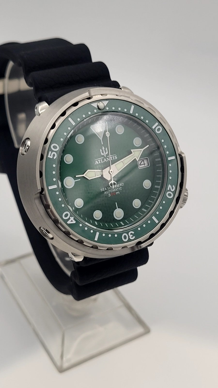 Atlantis Sea Shepherd Tuna Can Automatic Diver Watch 300m Green Dial NH35 Movt12