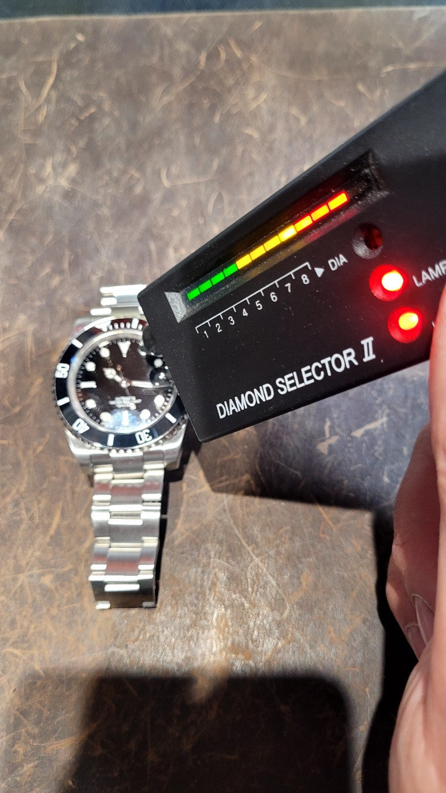 Automatic Mens Watch Black Dial Steel Bracelet Luminous Date 100m Diver23