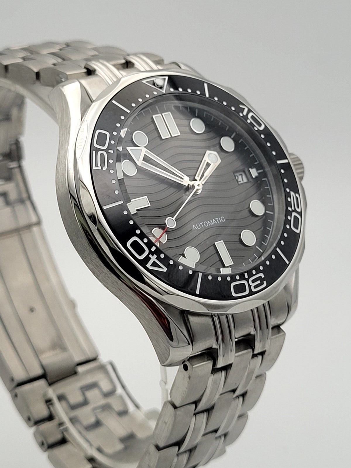 Black Automatic Dive Watch Wave Dial  Ceramic Bezel Sapphire Steel 100M UK4