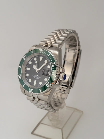 Custom Automatic Luxury Sub Black Green 'Kermit' Divers Watch Seiko TMI NH35 3