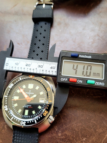 Mens Automatic Diver Watch NH35 Sapphire Crystal 200m Black Orange Steel Watch16