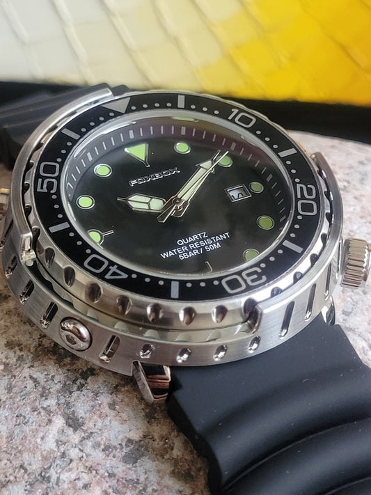 Mens Black 'Tuna' Divers Watch Quartz Black Rubber Strap 50m WR0