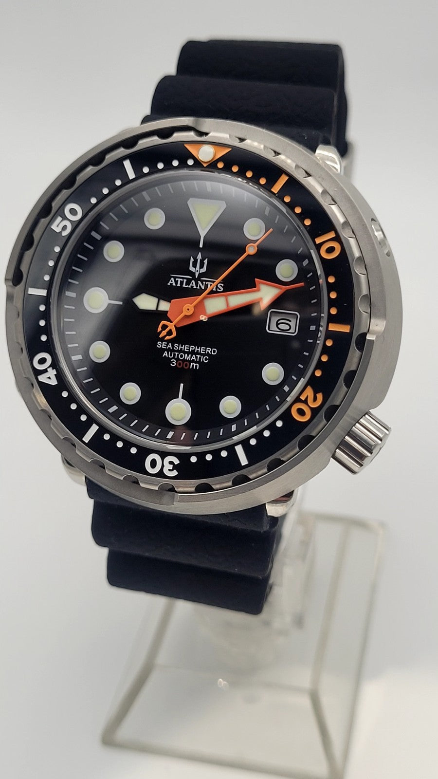 BNIB Atlantis Automatic Divers Watch 300m Black Dial Tuna Sapphire Ceramic 5