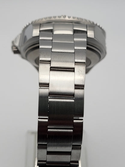 Automatic Diver Watch Blue Gradient Dial NH35 Sapphire 200m Steel Bracelet Date10