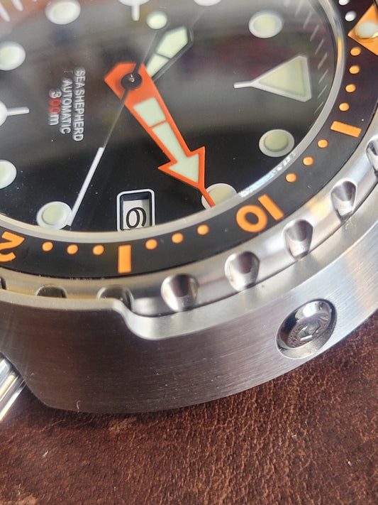 Automatic Black 'Tuna' Divers Watch 30ATM WR (SEIKO TMI) NH35 Japan Movt0