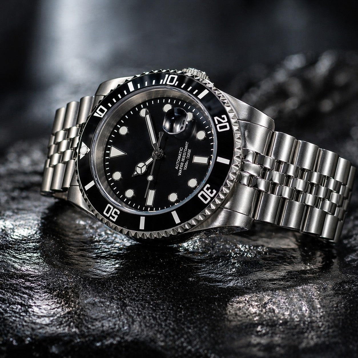 Automatic Diver Watch Black Dial Date Steel Bracelet 100m Classic Style1