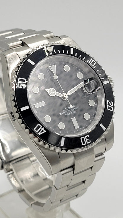 Automatic Mens Watch Black Dial Steel Bracelet Luminous Date 100m Diver14