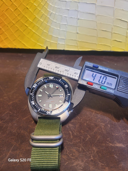 Automatic Diver Watch NH35 Sapphire 200m Stainless Steel Black Dial UK Seller 12