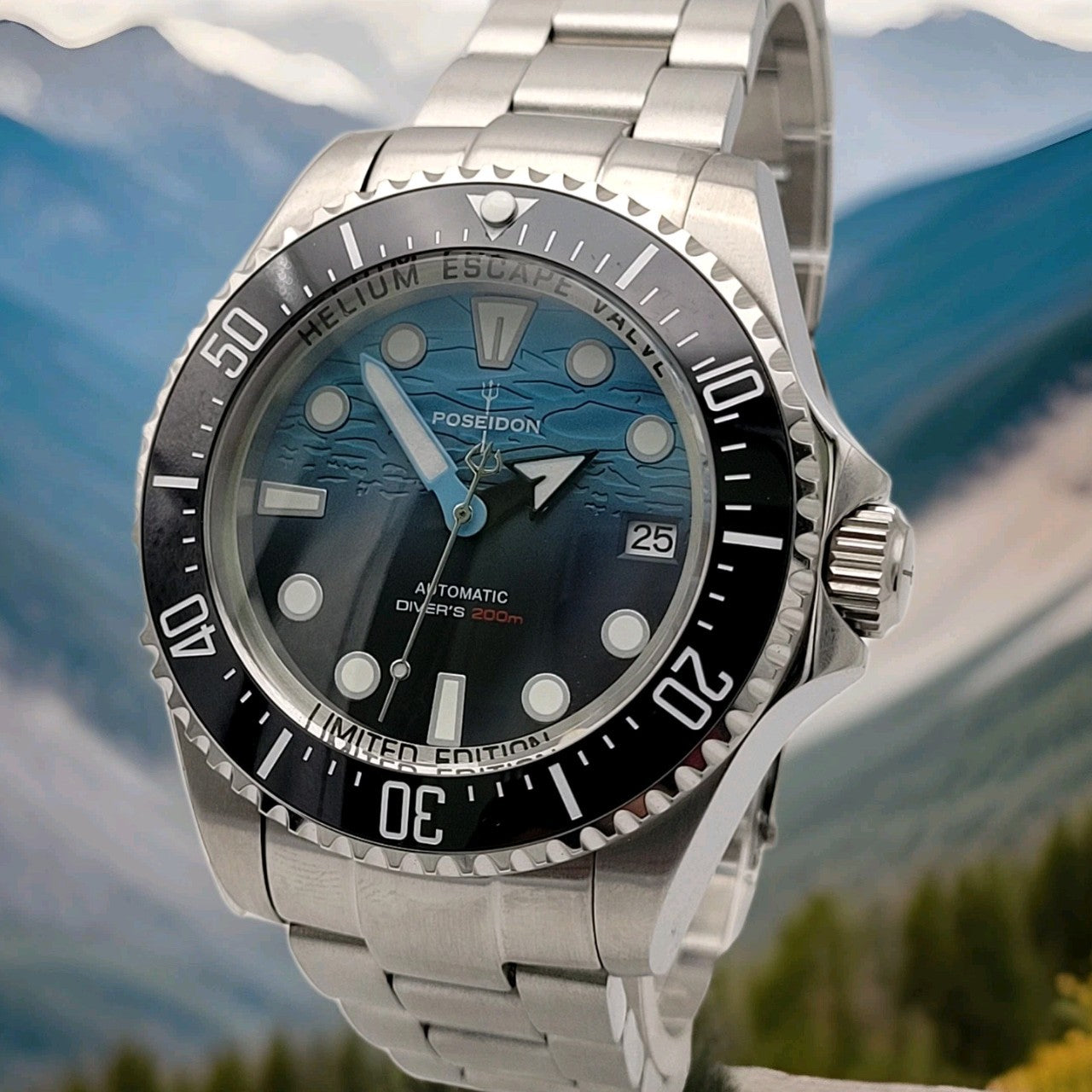 Blue Automatic Diver Divers Watch Gradient Dial NH35 Sapphire Ceramic 200m Date3