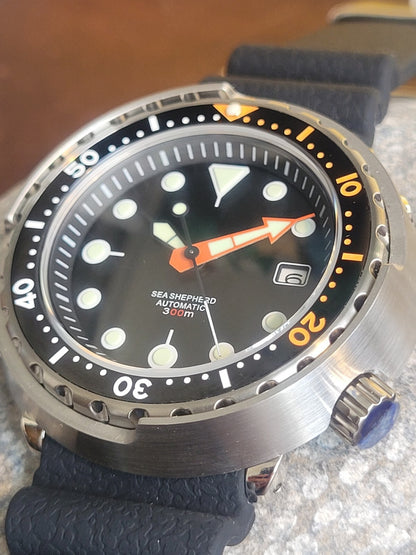 Automatic Black 'Tuna' Divers Watch 30ATM WR (SEIKO TMI) NH35 Japan Movt1