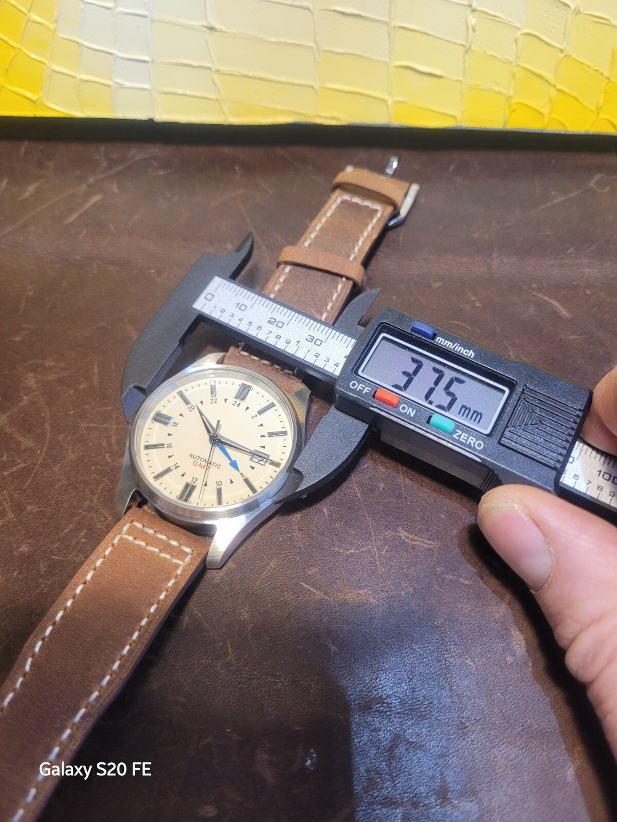 Automatic GMT Dual Time Watch Sapphire Steel Case Leather Strap Date 200m13