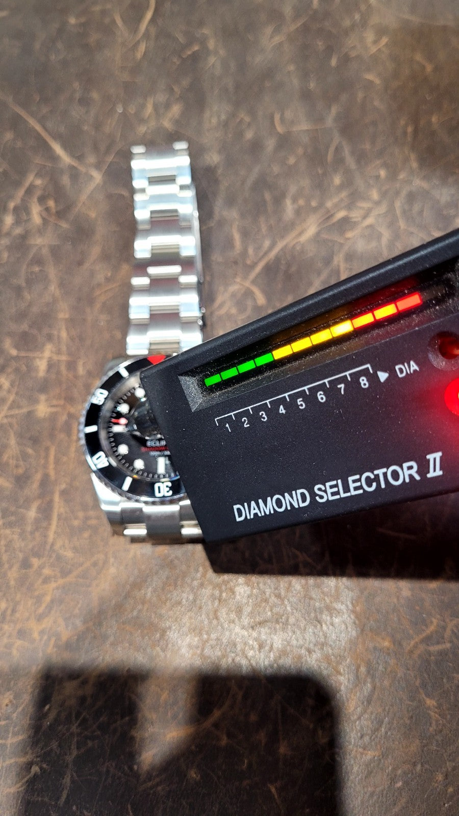 Men’s Automatic Dive Watch NH35 – Black Dial, Sapphire Glass, Steel Bracelet18