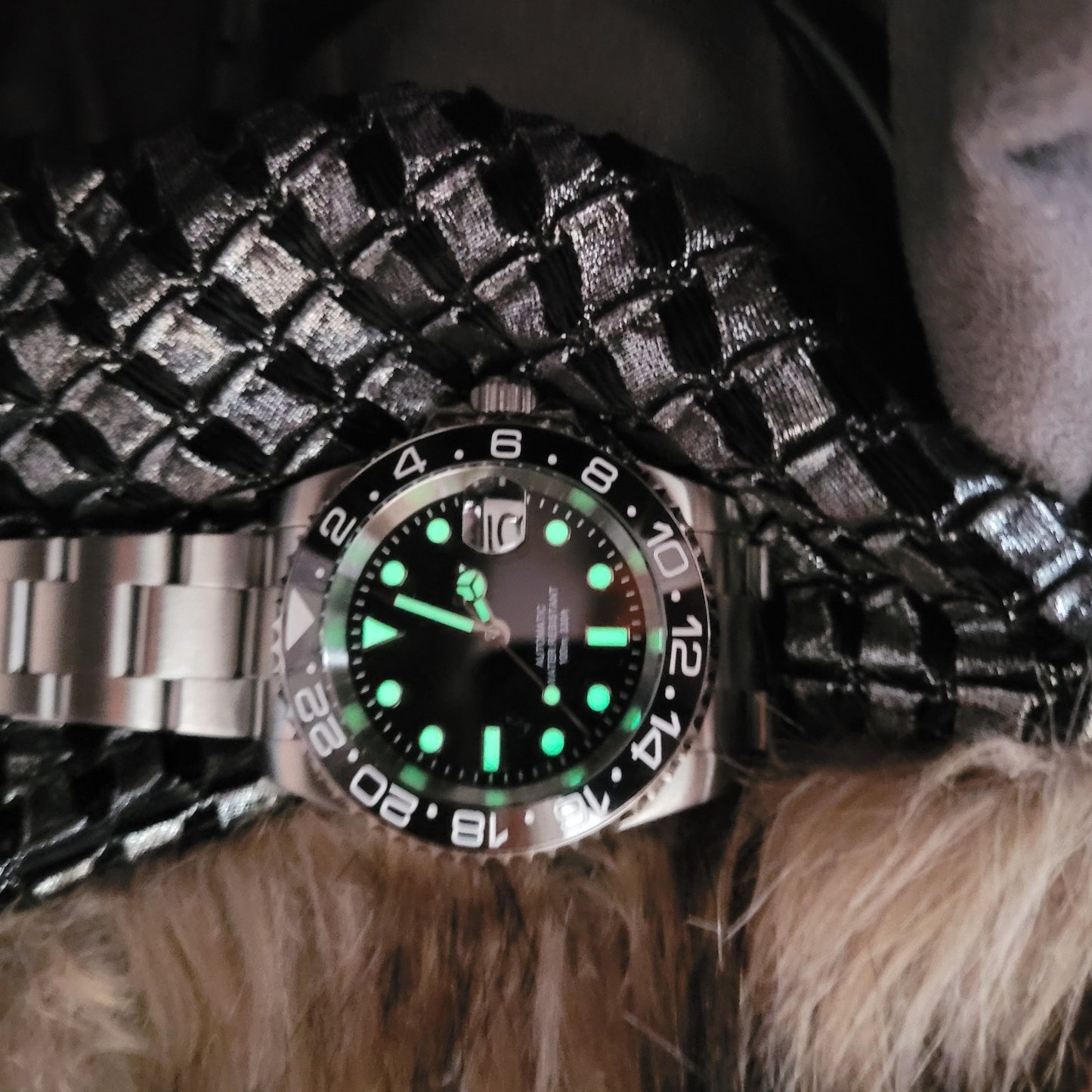 BNIB Automatic Black Sub Divers Watch. Seiko TMI NH35 Japanese Movement  100m17