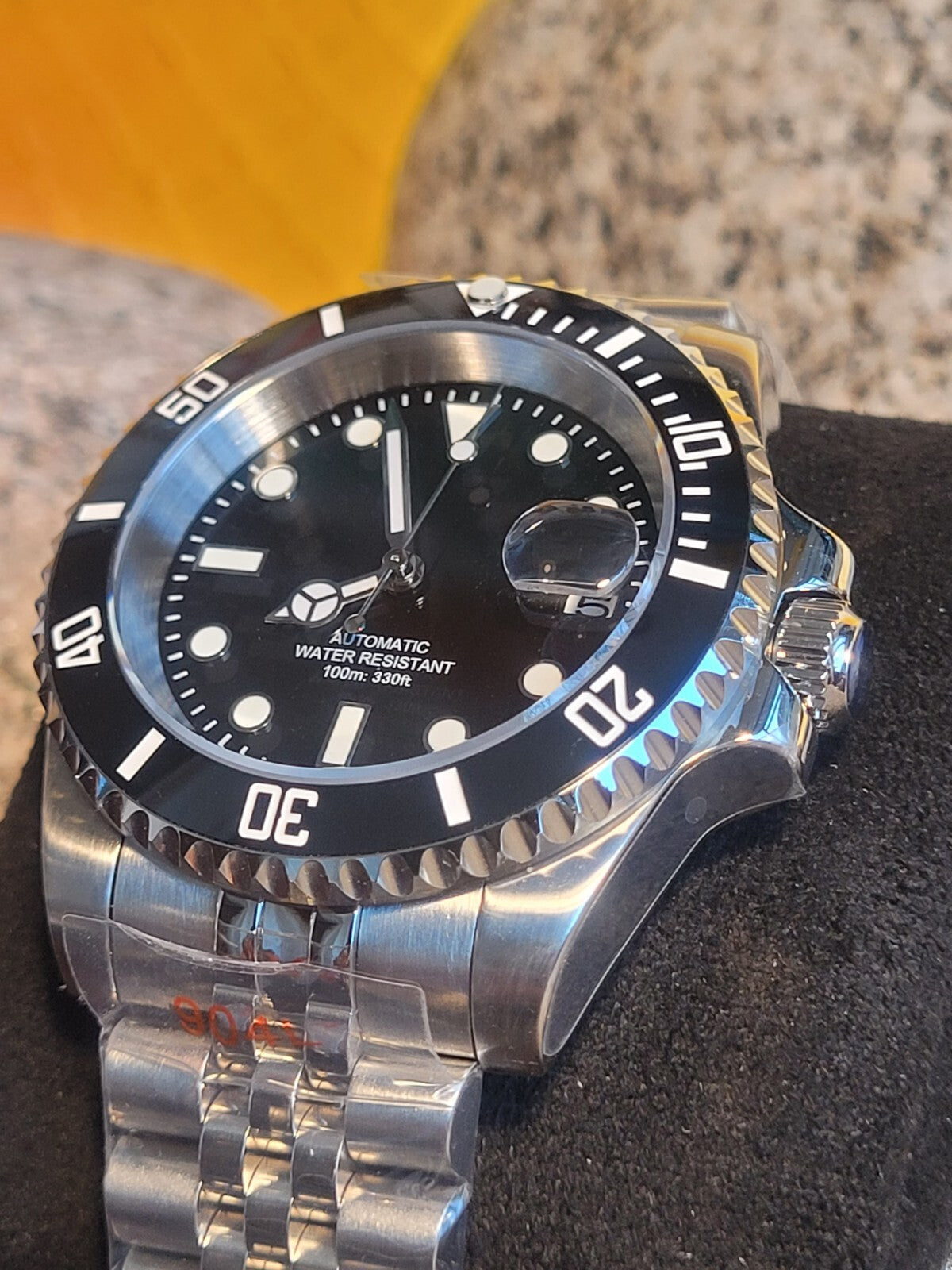 Automatic Diver Watch Black Dial Date Steel Bracelet 100m Classic Style2