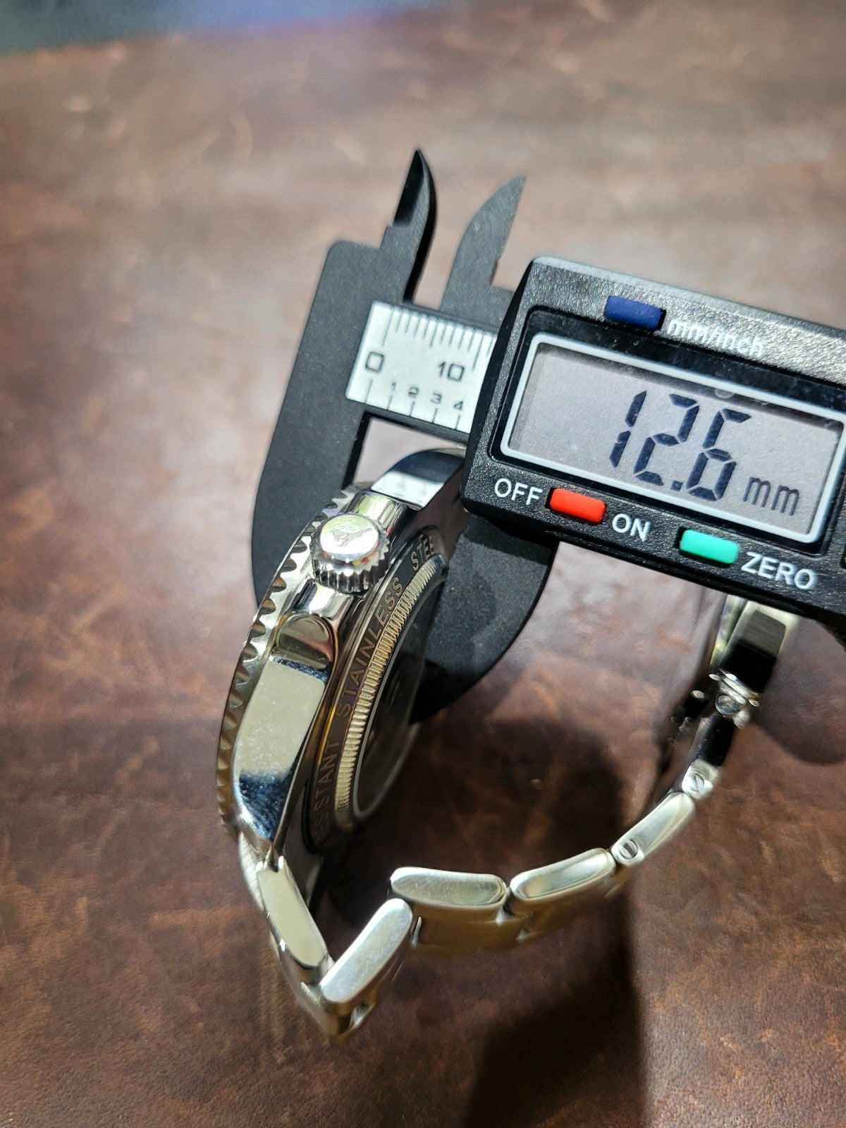 Newcastle United NUFC Football 'Howay the Lads', Seiko TMI NH35 Auto Movt Watch.13