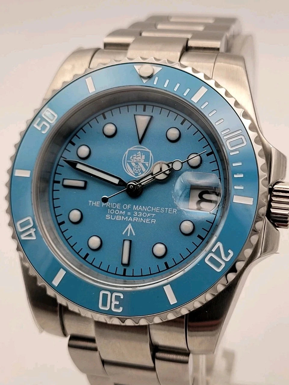 Manchester City THE PRIDE OF MANCHESTER Automatic Divers Watch FOOTBALL