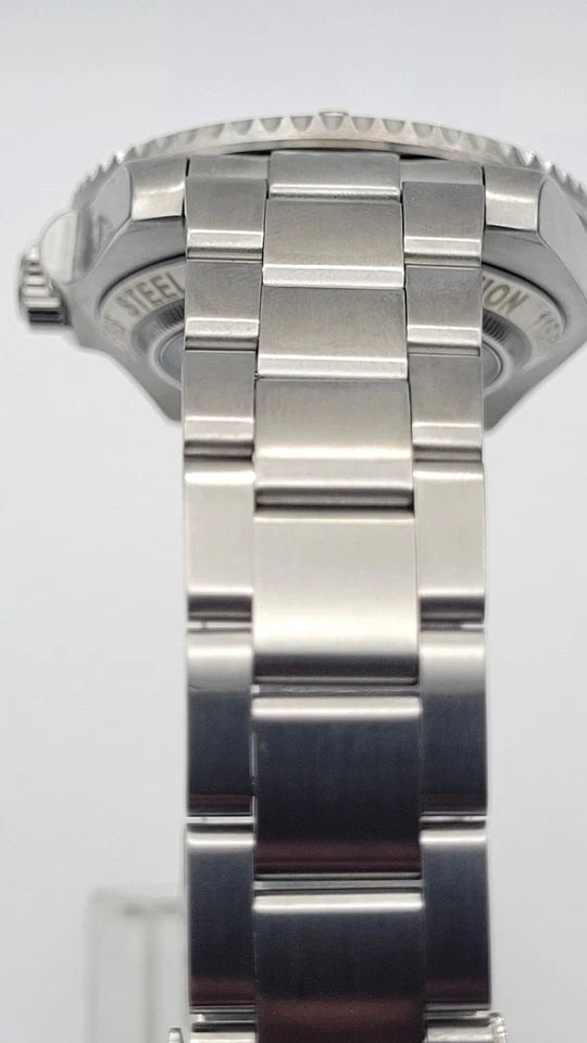New Liverpool Football LFC Automatic Divers Watch Japan Citizen Miyota Red