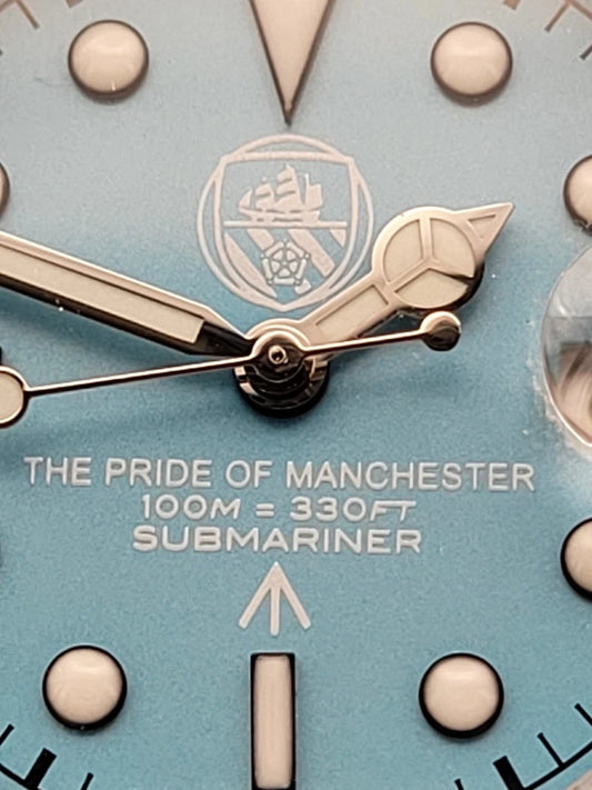Manchester City THE PRIDE OF MANCHESTER Automatic Divers Watch FOOTBALL